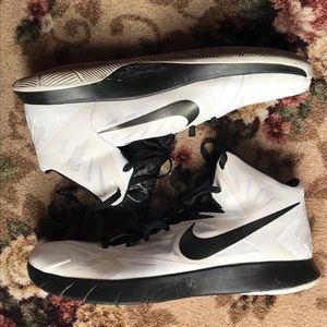 Nike lunarlon hyperquickness mid sneakers